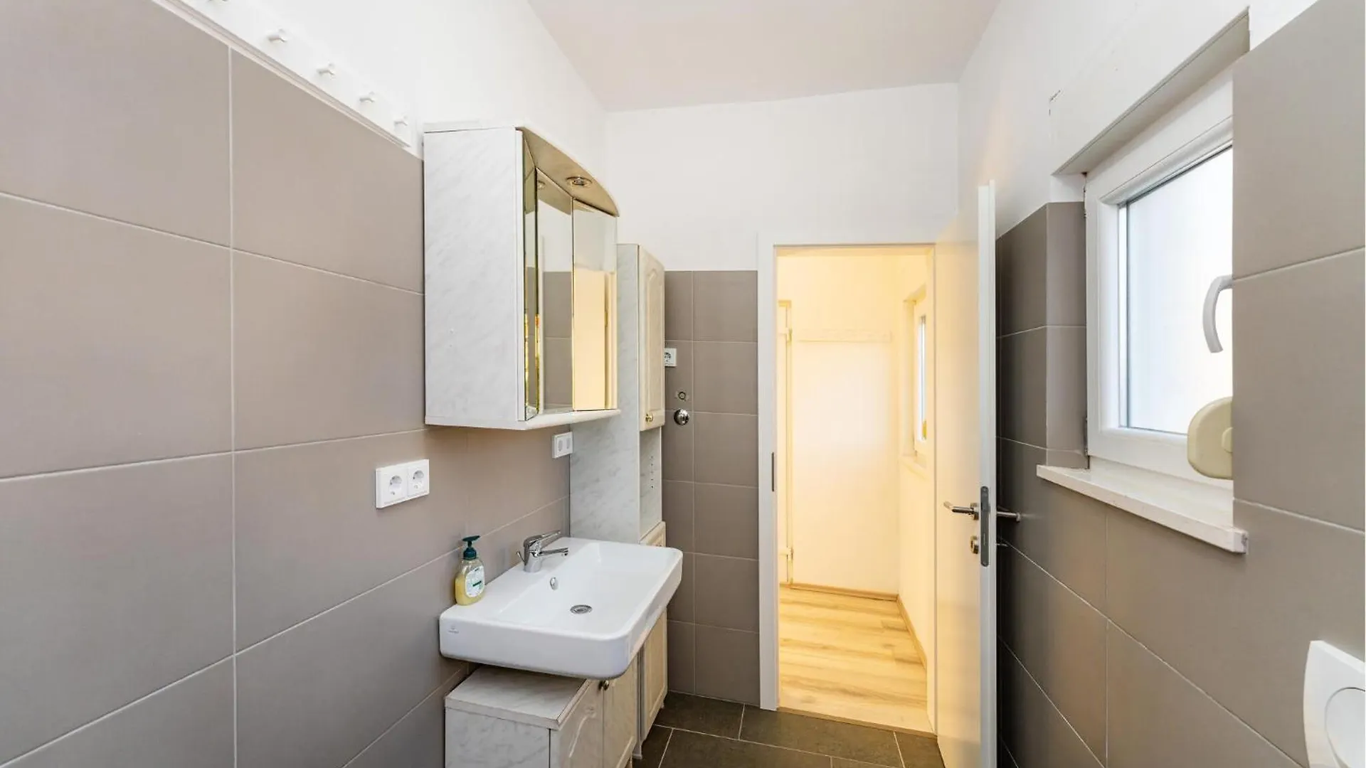 Stunning Apartment In Gornji Karin