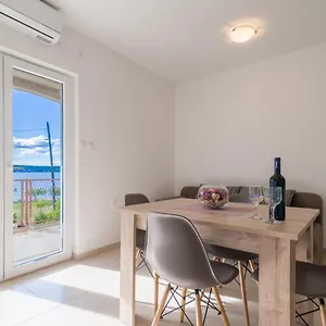 Apartment Dupor, Gornji Karin